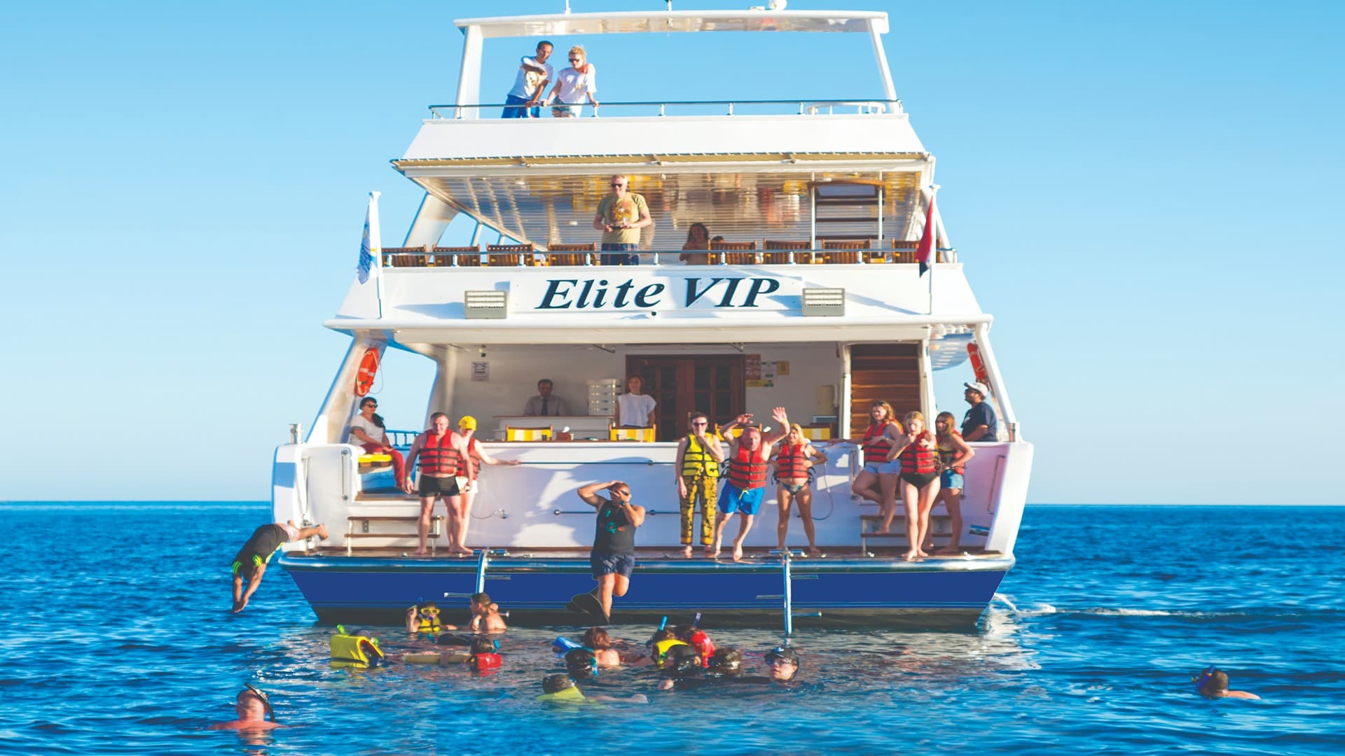 Hurghada VIP Elite Boat – Exclusive Sea Experience