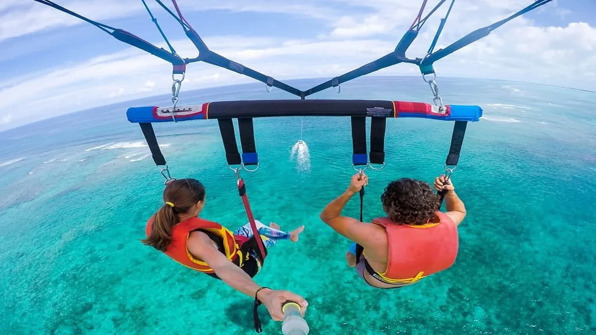 Elite Couple Parasailing – Hurghada