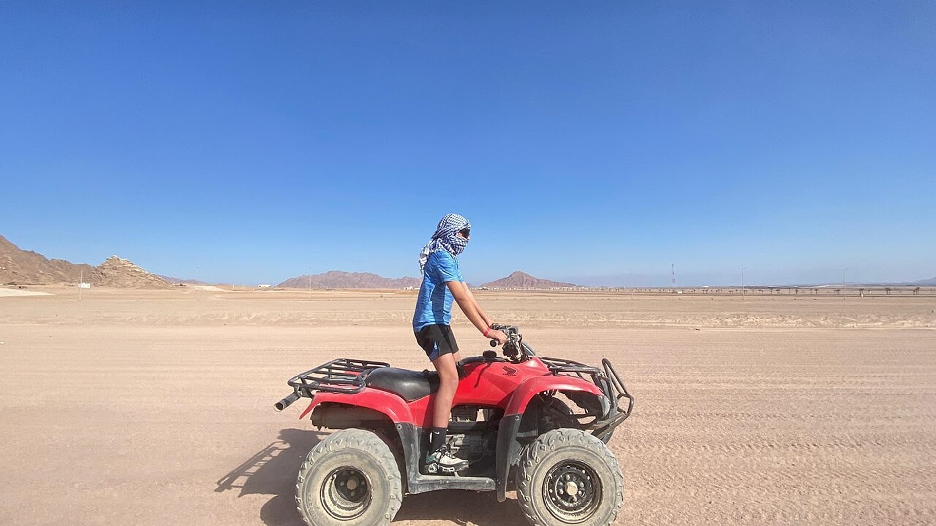 Desert Stars: Quad Adventure & Bedouin Dinner in Marsa Alam