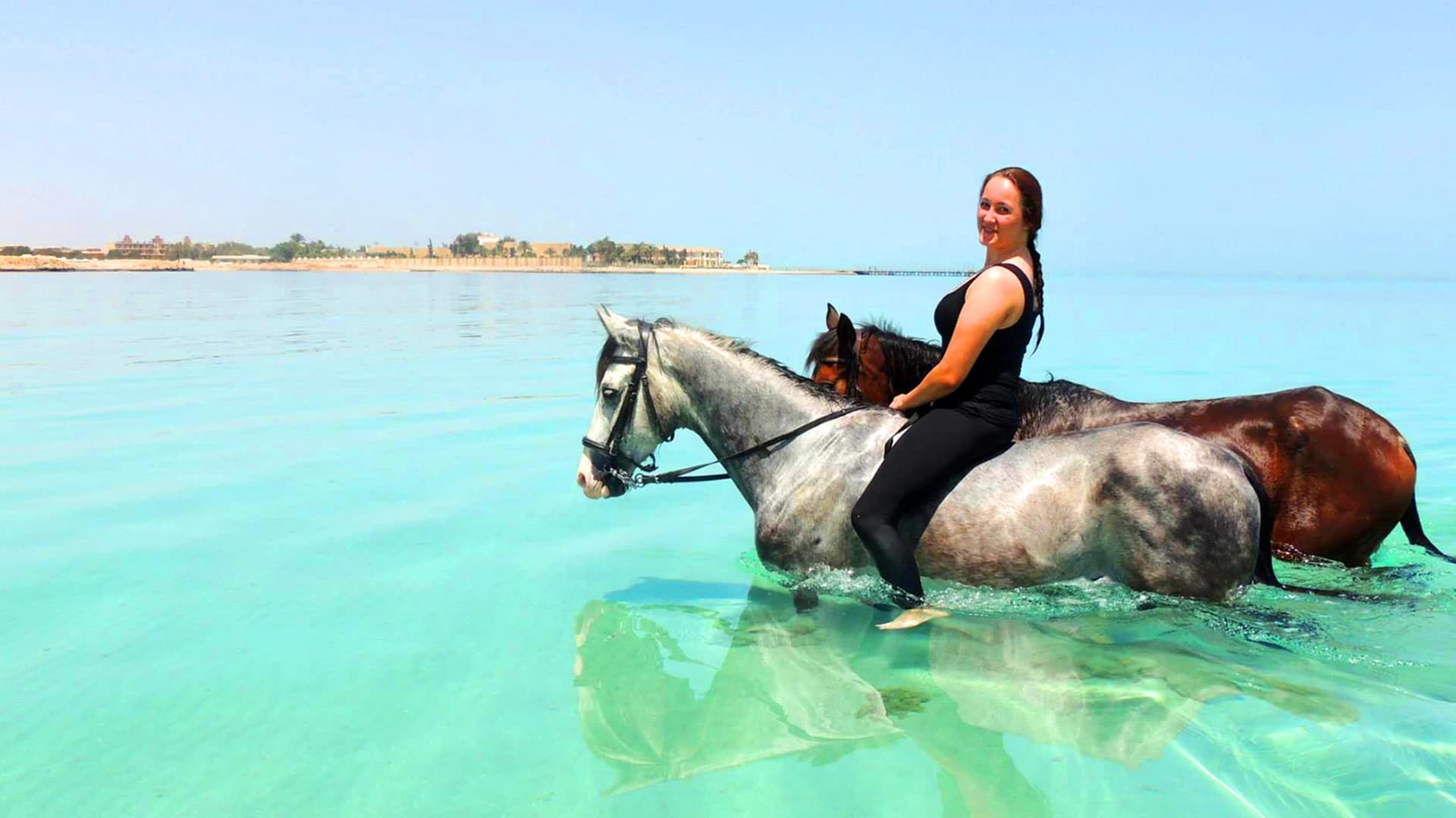 Desert & Waves: The Ultimate Horseback Expedition (Hurghada)