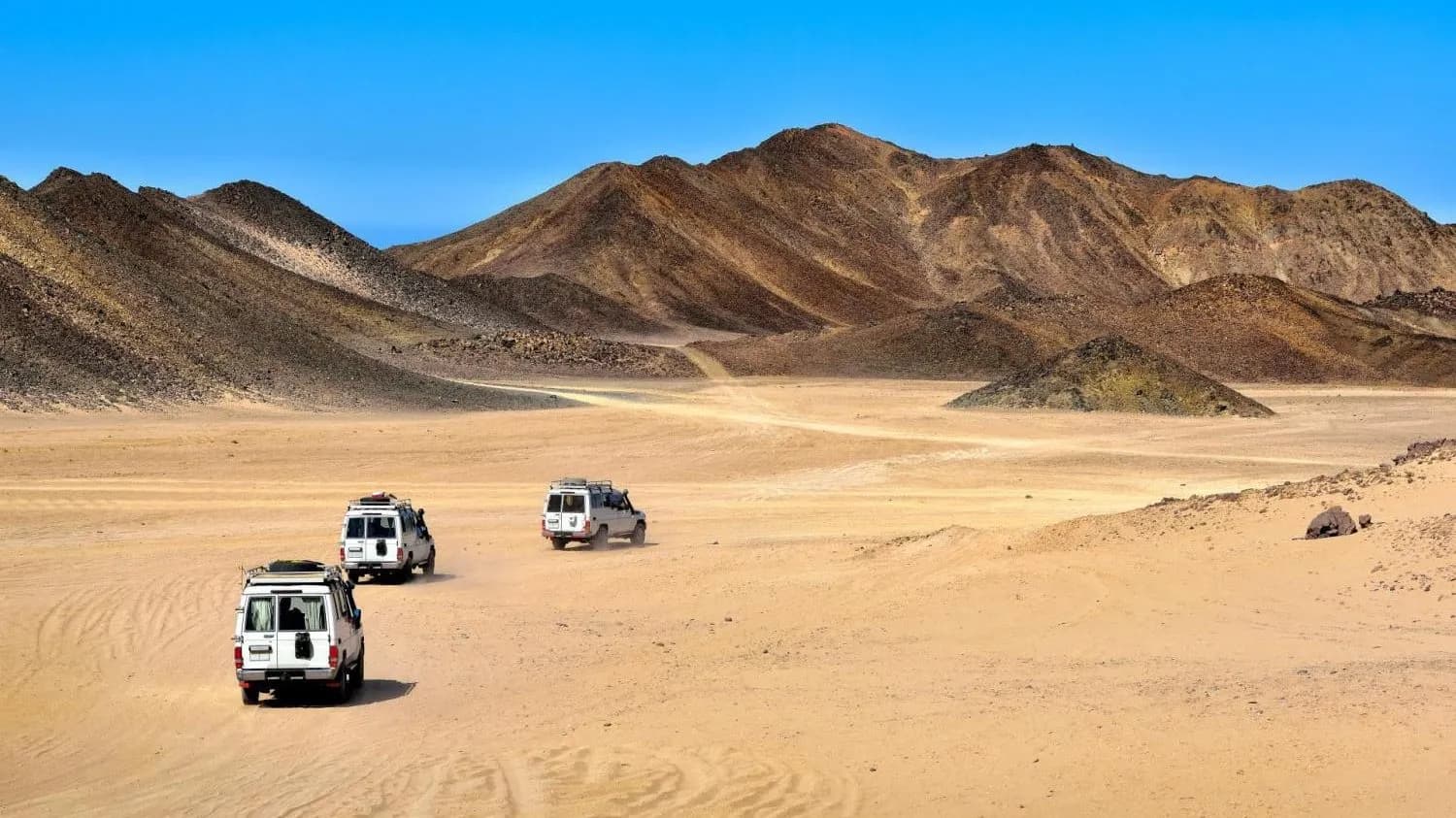 Hurghada Desert Jeep Safari - Desert tour - in Hurghada - photo 2