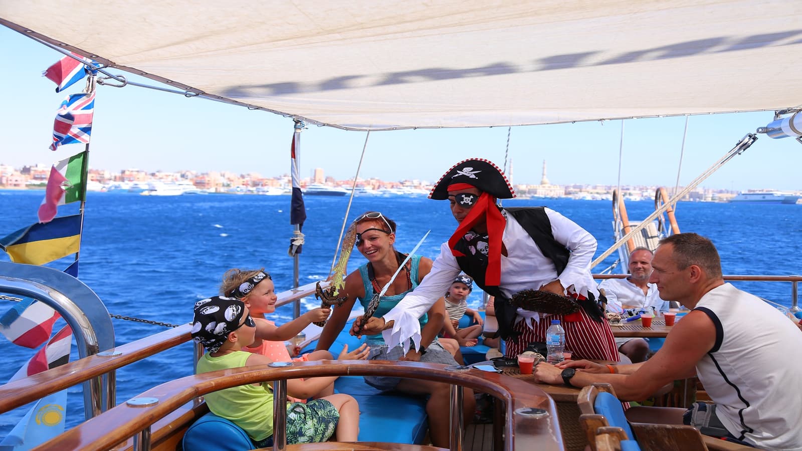 Best Hurghada Boat Trips: Orange Bay, Mahmya, VIP Yacht or Pirate Sailing?